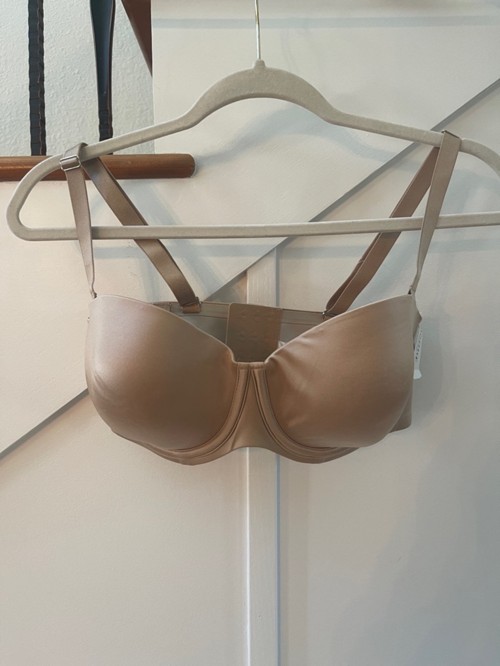 Soma Vanishing Strapless Convertible Bra in Soft Tan NWT Size 38D